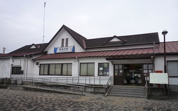 2015年12月新栃木駅舎.jpg