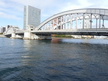 勝鬨橋、左岸下流側より.jpg