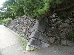 小倉城石垣.jpg