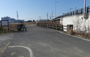 平和橋（三杉川分水路）.jpg