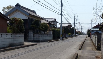 榎本宿旧街道（南北方向）.jpg