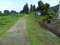 永野川から離れる清水川.jpg
